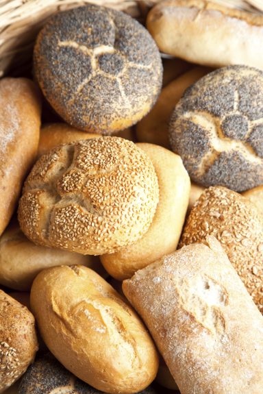 Partysnacks Berlin – große Auswahl an verschiedenen Brötchen.