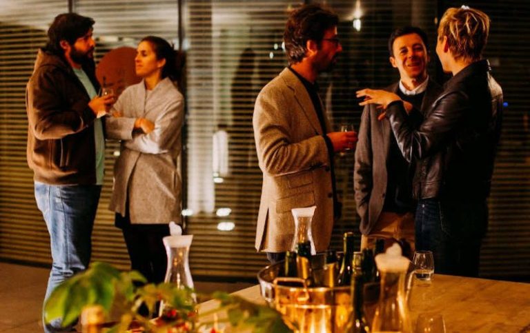 Modernes Catering für Firmen-Meetings in Berlin von Al-Layal.