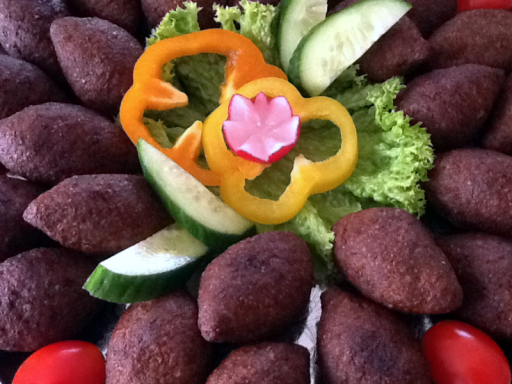 Arabisches Buffet Berlin mit Kebbeh.
