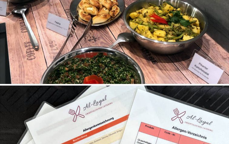 Professionelle Buffet-Präsentation des Rundum-Sorglos-Pakets mit Namensschildern und Allergenliste.