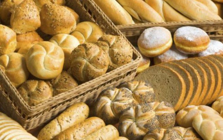 Frische europäische Backwaren für Ihr Catering in Berlin-Brandenburg von Al-Layal: knusprige Brötchen, Brot und Baguette.