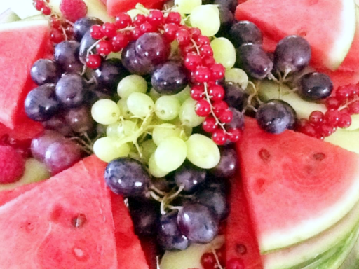 Veganes Catering Berlin mit Fruchtplatten.